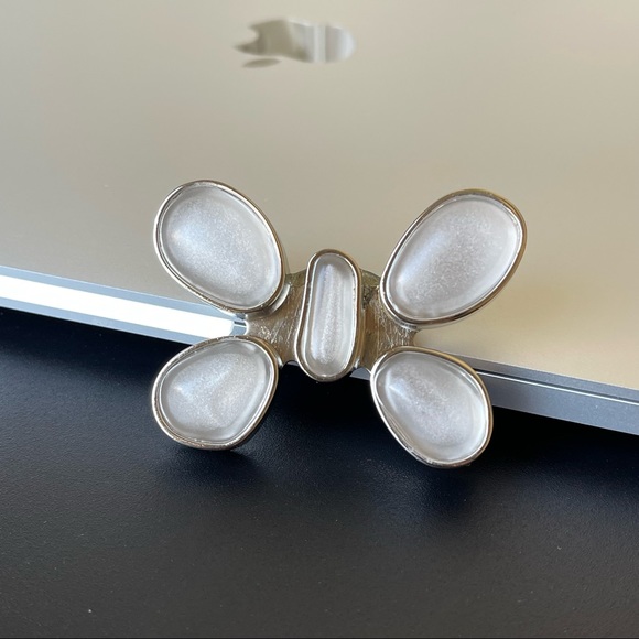 Vintage silver color butterfly abstract futuristic shape special Design brooch - Picture 1 of 11